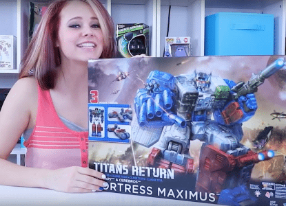 Transformers Generations Titans Return Titan Class Fortress Maximus