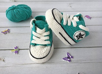Crochet Converse All star Baby Booties